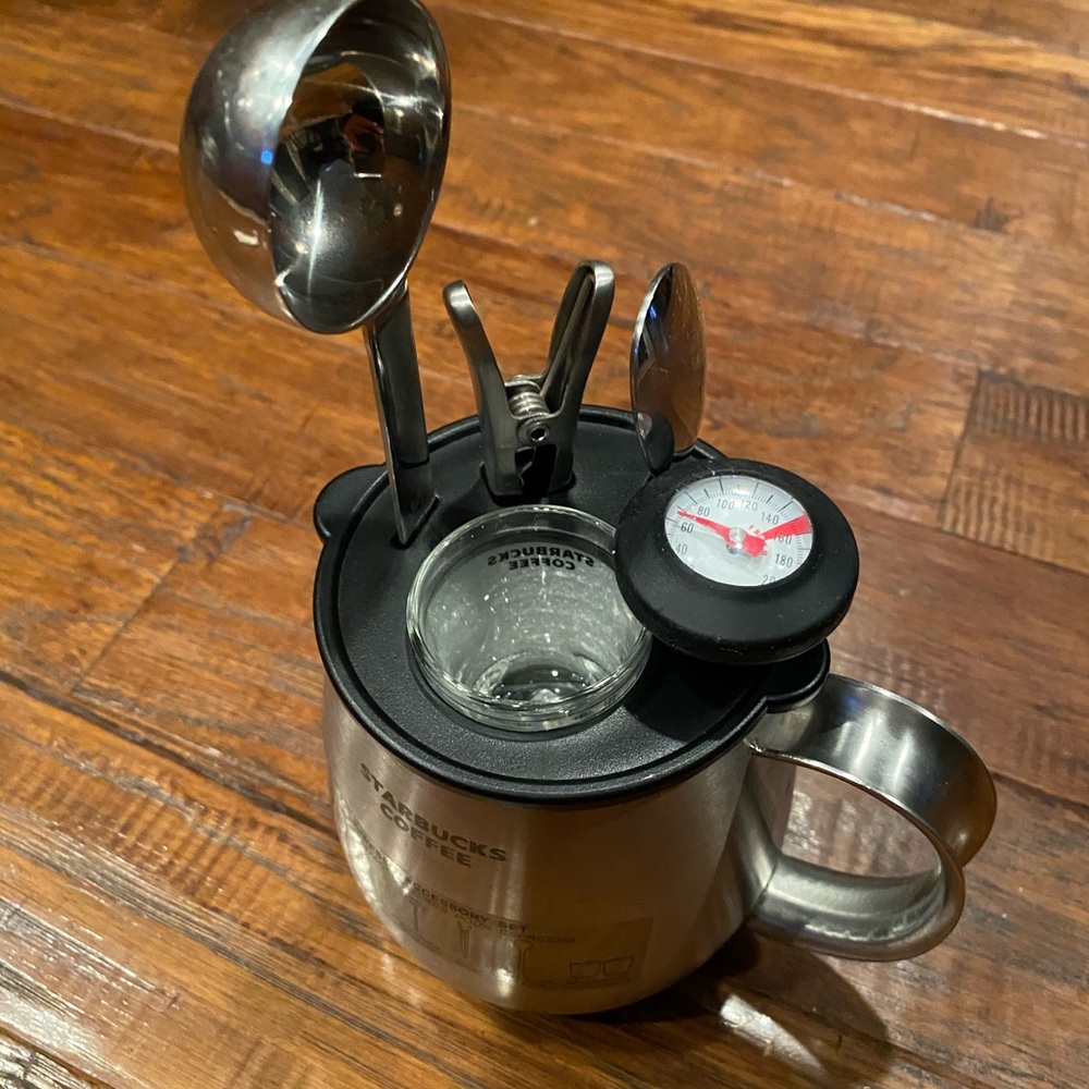 Starbucks espresso accessory kit